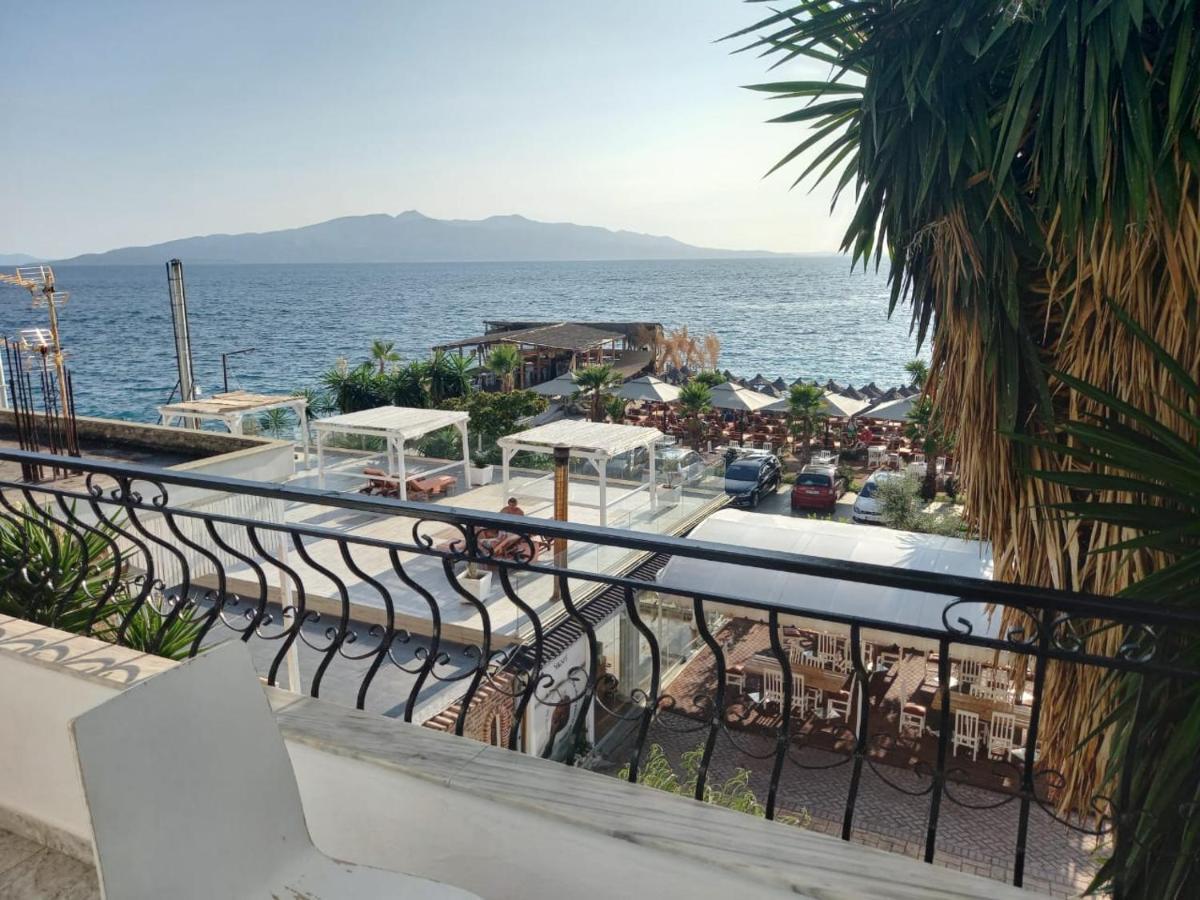 Sunset Aparthotel Sarandë Buitenkant foto
